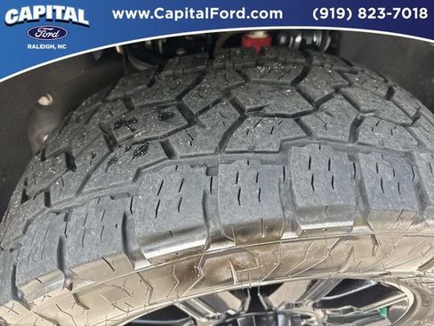Used 2024 GMC Sierra 2500 AT4 w/ AT4 Preferred Package AWD/4WD image 14