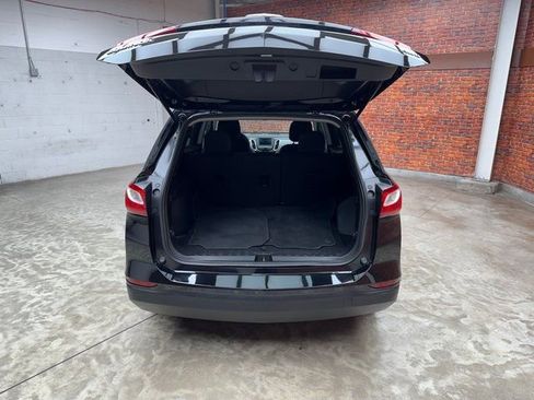 Used 2021 Chevrolet Equinox LS w/ LS Convenience Package image 23