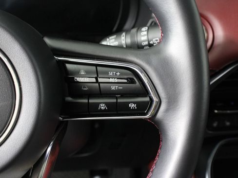Used 2025 MAZDA CX-70 Plug-In Hybrid w/ Premium Plus AWD/4WD image 11