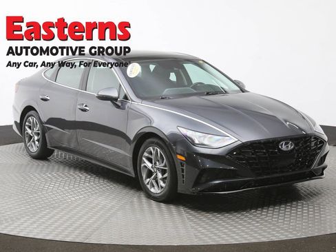 Used 2022 Hyundai Sonata SEL w/ Convenience Package image 3