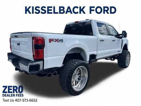Used 2023 Ford F250 Lariat w/ Lariat Ultimate Package AWD/4WD image 5