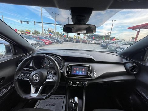 Used 2020 Nissan Kicks S FWD image 8