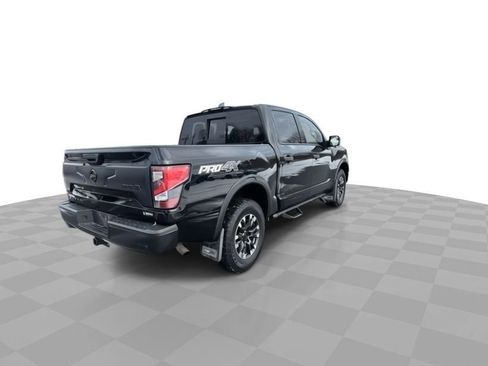 Used 2021 Nissan Titan PRO-4X w/ Pro-4x Convenience Package image 8