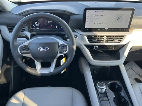 New 2026 Ford Explorer Active w/ Active Comfort Package image 14