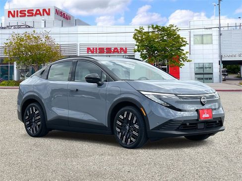 New 2026 Nissan Leaf Platinum+ w/ Cargo Package (Platinum+) image 5