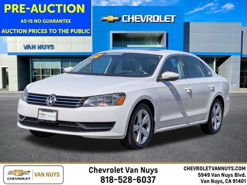 Used 2012 Volkswagen Passat 2.5 SE FWD image 1