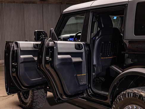 Used 2022 Ford Bronco Badlands image 24