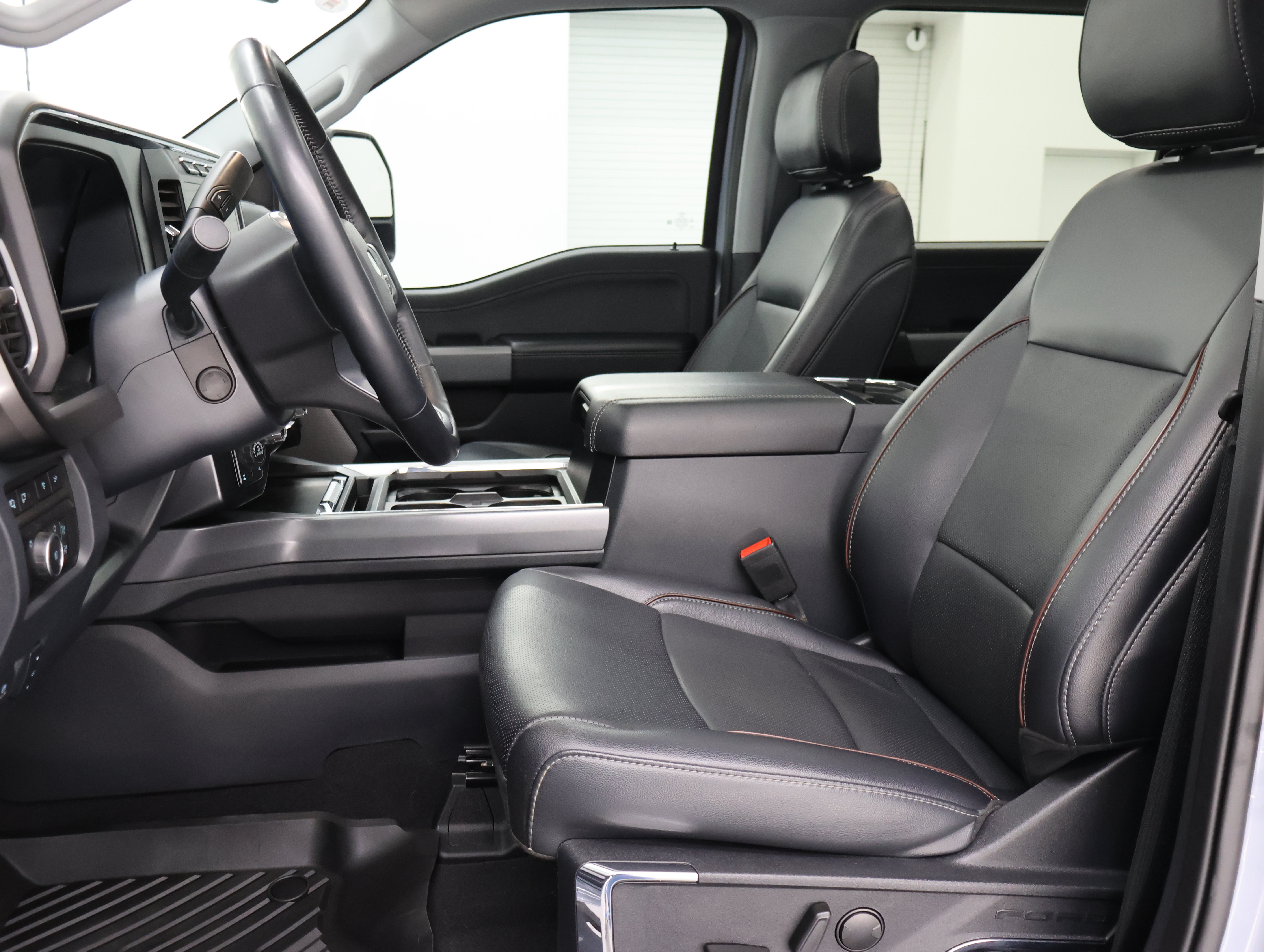 Used 2024 Ford F250 Lariat w/ Lariat Ultimate Package AWD/4WD image 8