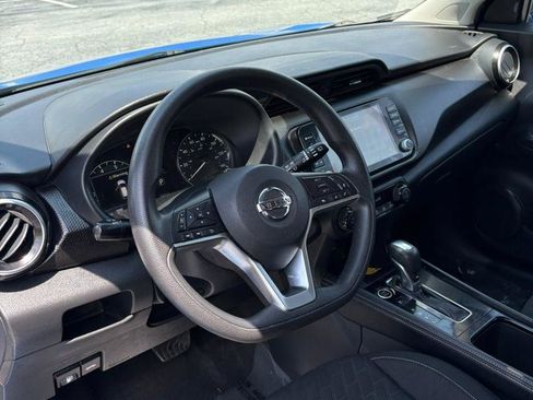 Used 2021 Nissan Kicks SV FWD image 11