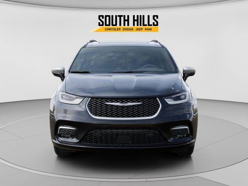 New 2026 Chrysler Pacifica Pinnacle image 6