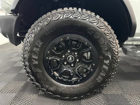 Used 2024 Ford Bronco Wildtrak AWD/4WD image 37