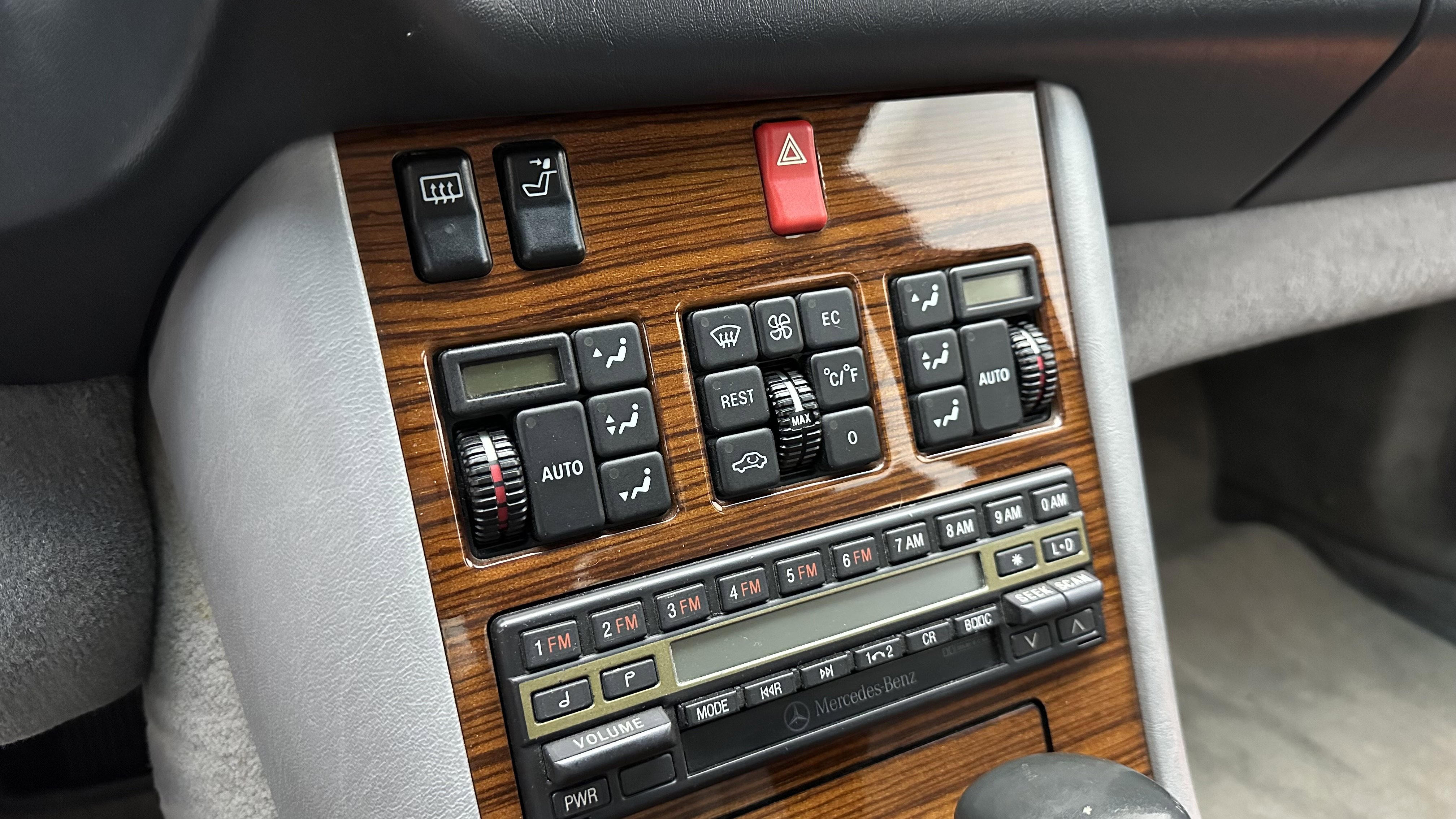 Used 1992 Mercedes-Benz 300 SE image 13