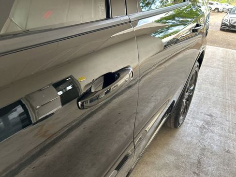Used 2024 Dodge Durango R/T AWD/4WD image 15