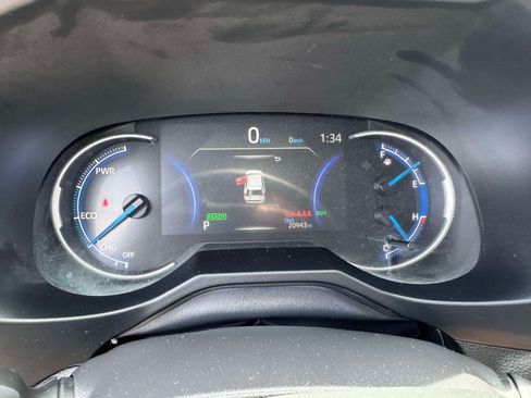 Certified 2025 Toyota RAV4 XLE AWD/4WD image 32