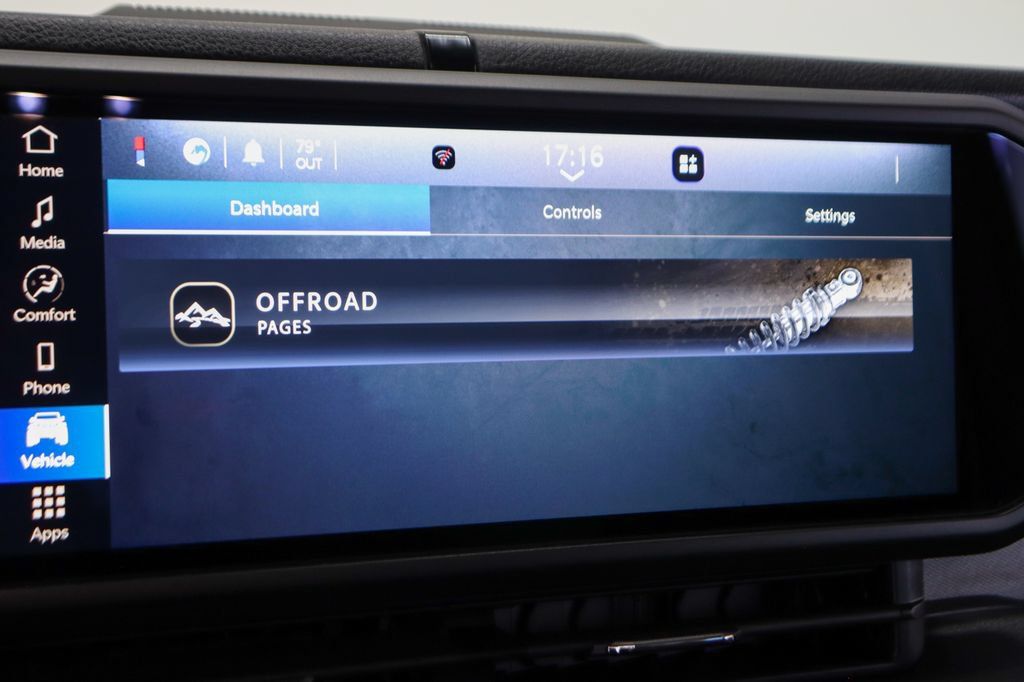 Used 2025 Jeep Gladiator Sport AWD/4WD image 26