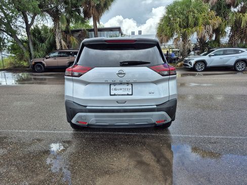 Certified 2021 Nissan Rogue SV FWD image 7