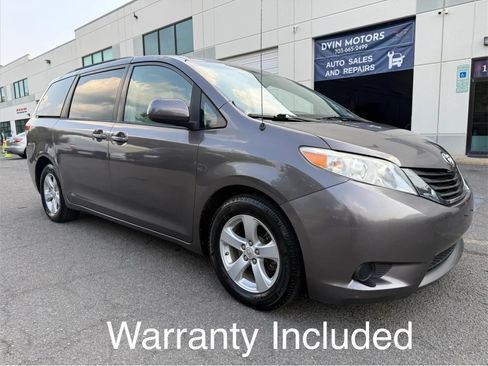 Used 2012 Toyota Sienna LE FWD image 1