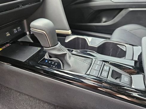 Used 2025 Toyota Camry XSE FWD image 24