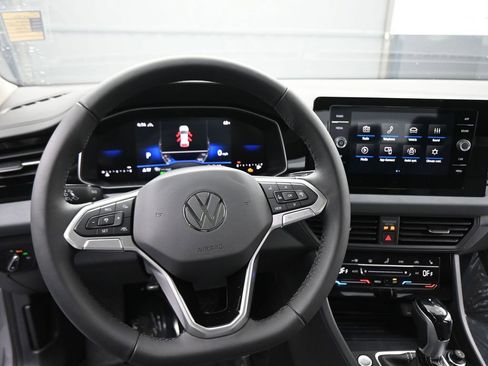 New 2026 Volkswagen Jetta SE image 39