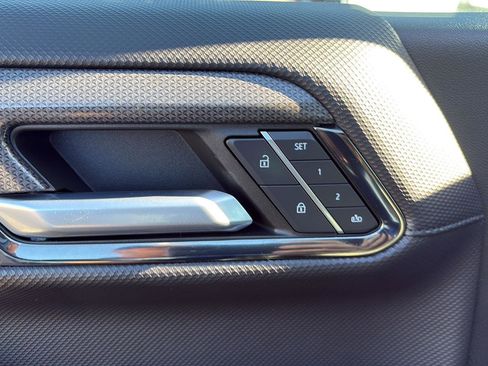 Used 2024 Chevrolet Silverado 1500 ZR2 w/ Technology Package image 16