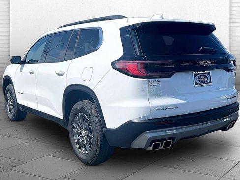 Used 2025 GMC Acadia Elevation FWD image 11