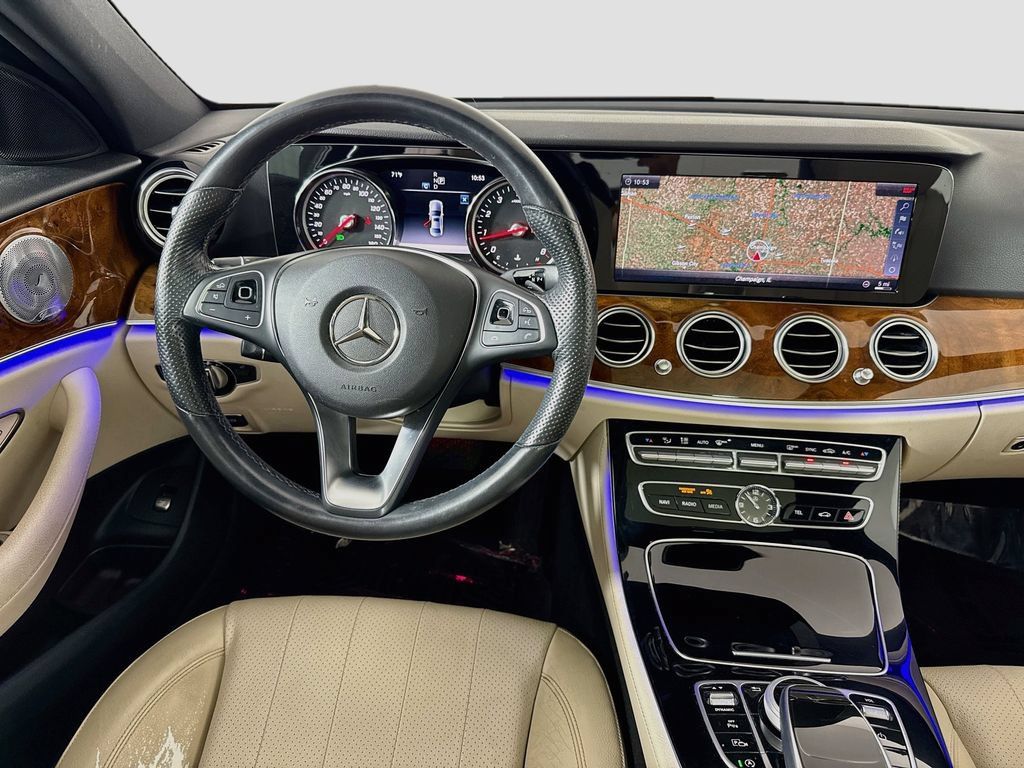 Used 2018 Mercedes-Benz E 300 4MATIC image 24