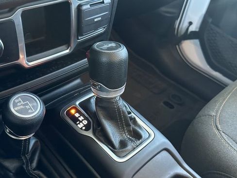 Certified 2024 Jeep Wrangler Unlimited Sport AWD/4WD image 21
