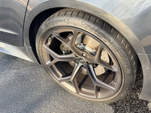 Used 2024 Audi RS 7 Performance w/ Matte Carbon Package image 12
