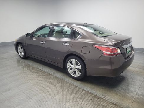 Used 2015 Nissan Altima 2.5 SV w/ Convenience Package image 3