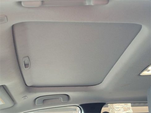 Certified 2023 Toyota Corolla Cross LE w/ Moonroof Package image 17