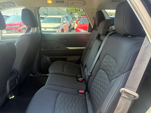 Used 2026 Nissan Pathfinder SV FWD image 18