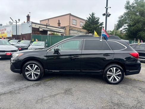 Used 2019 Subaru Outback 2.5i Limited AWD/4WD image 4