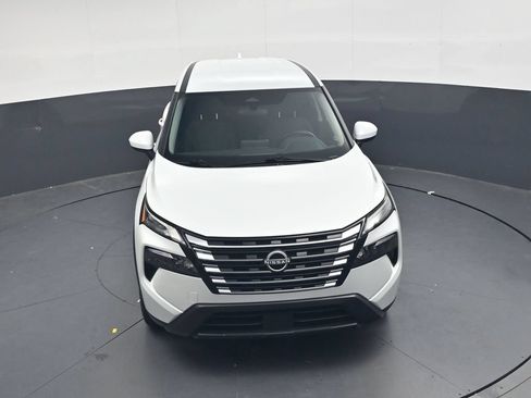 Used 2025 Nissan Rogue SV FWD image 31