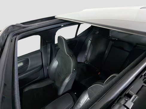 Used 2019 Volvo XC40 T5 R-Design AWD/4WD image 14