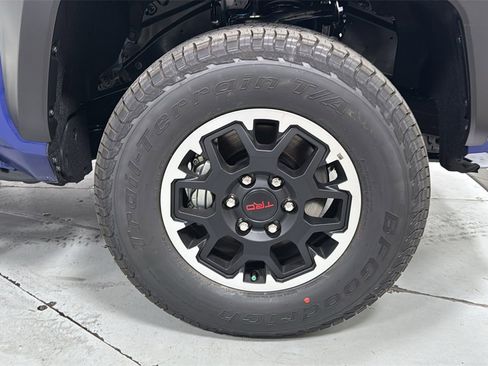 New 2025 Toyota Tacoma TRD Off-Road image 21