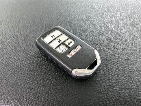 Used 2016 Honda Accord Touring image 32