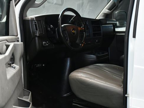 Used 2021 Chevrolet Express 2500 Extended w/ Driver Convenience Package image 10