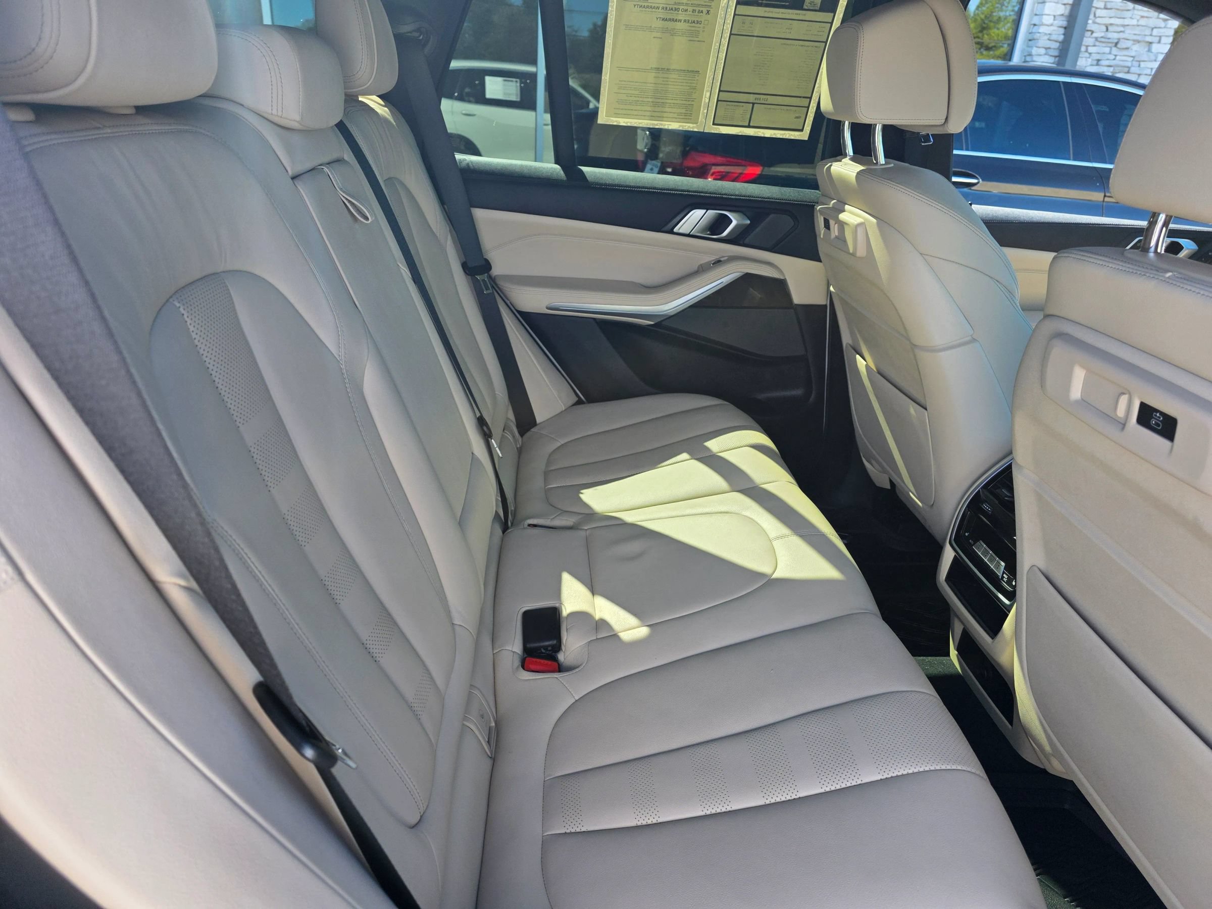Used 2021 BMW X5 xDrive40i w/ Premium Package AWD/4WD image 9