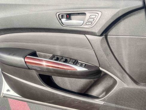 Used 2016 Acura TLX image 20