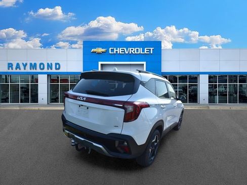 Used 2025 Kia Seltos S AWD/4WD image 3