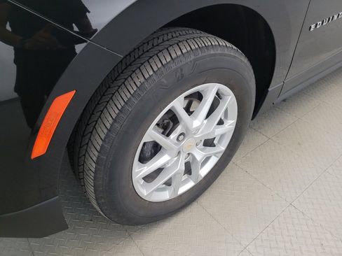 Used 2024 Chevrolet Equinox LS w/ LS Convenience Package AWD/4WD image 31