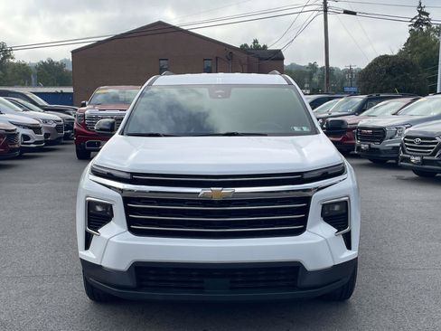 Certified 2026 Chevrolet Traverse LT w/ Driver Confidence Package AWD/4WD image 8