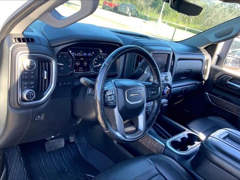Used 2020 GMC Sierra 3500 Denali w/ Denali Ultimate Package image 17
