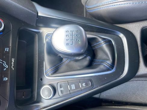 Used 2017 Ford Focus RS AWD/4WD image 24