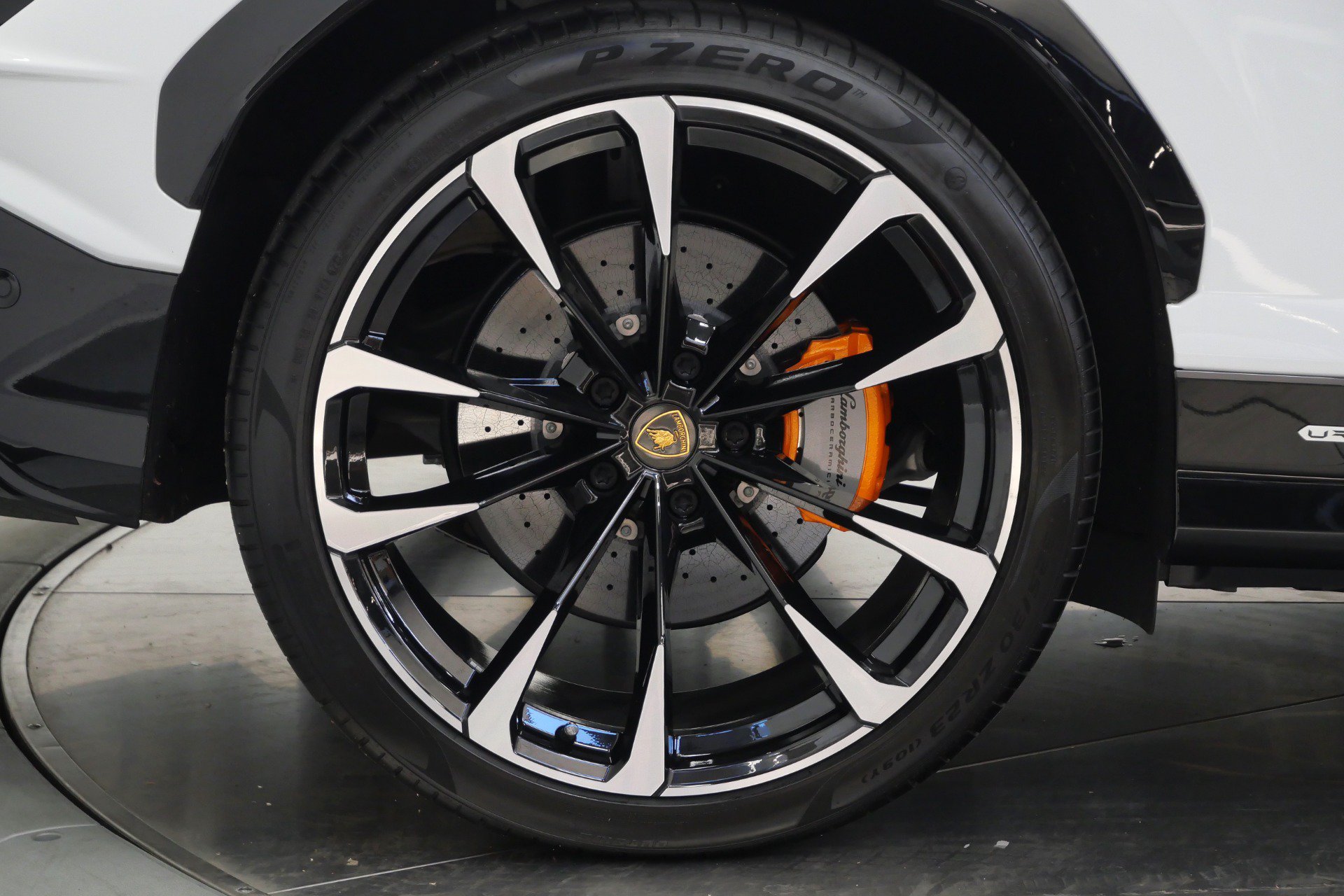Used 2023 Lamborghini Urus S AWD/4WD image 46