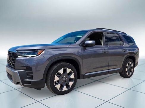 New 2026 Honda Pilot Touring image 2