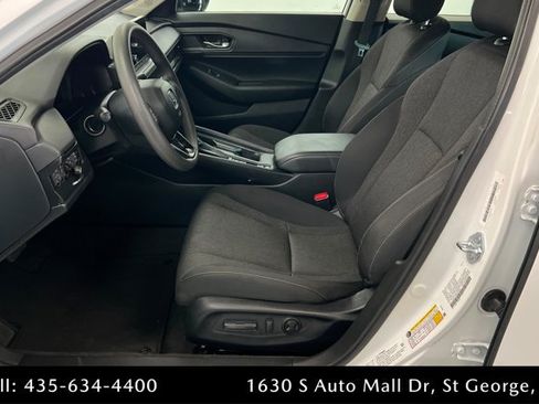 Used 2025 Honda Accord SE image 18