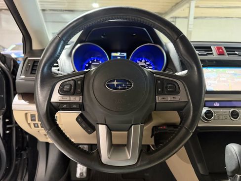 Used 2017 Subaru Outback 2.5i Limited AWD/4WD image 14