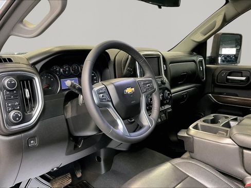 Used 2022 Chevrolet Silverado 2500 LT w/ Convenience Package AWD/4WD image 19