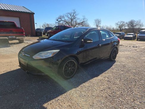 Used 2014 Ford Focus SE image 4